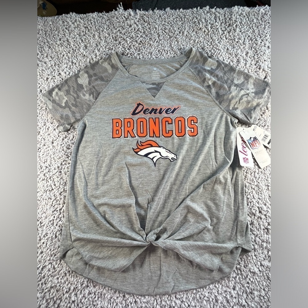 NWT Denver Broncos Team Apparel